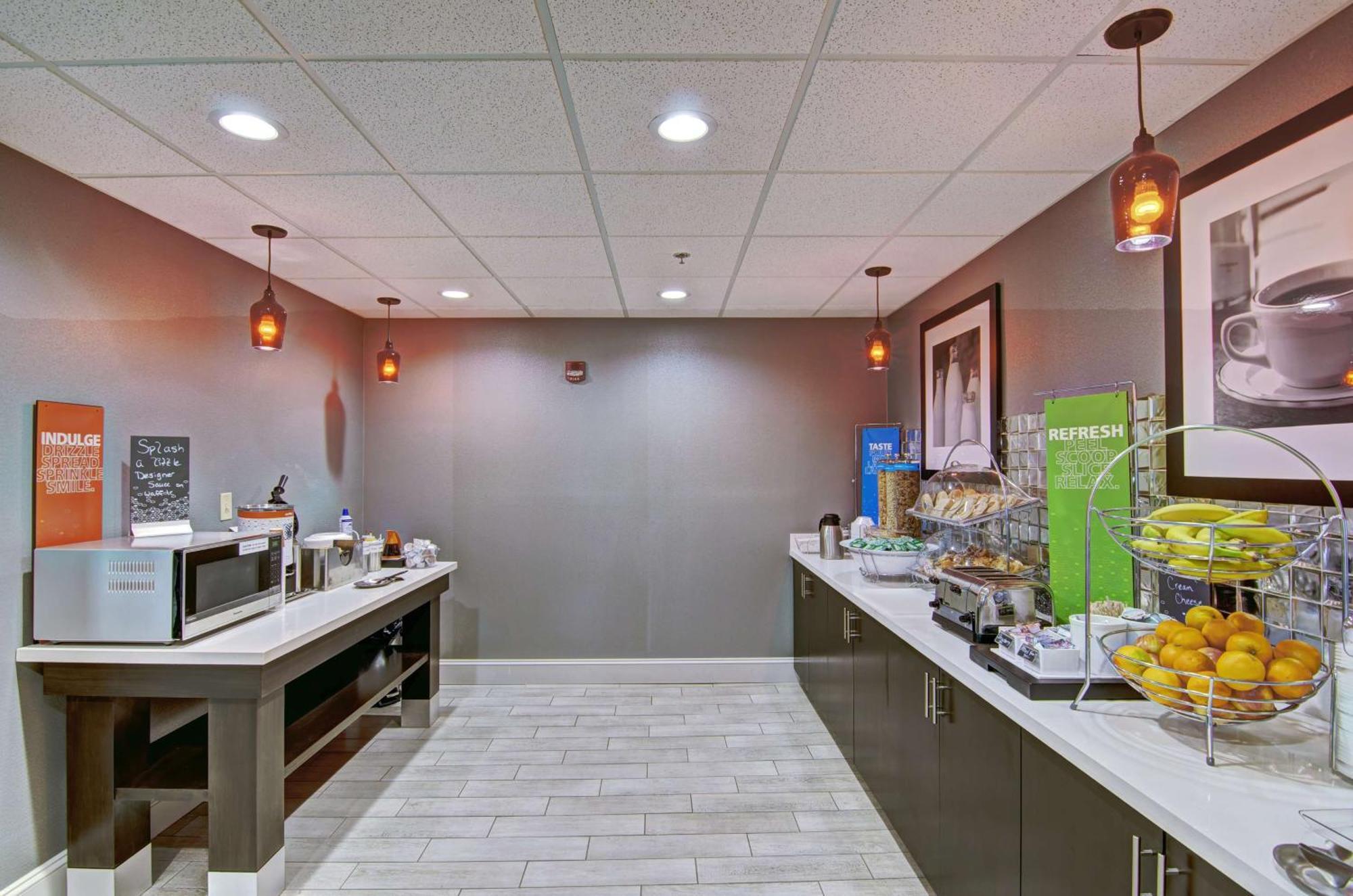 Hampton Inn Salem Exterior foto